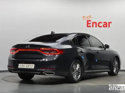 2018 Hyundai Grandeur 2.4 Premium, фото 2, лот 10398451