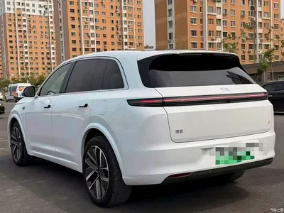 2025 Li Auto L7 Max Smart Renewal Edition, фото 4, лот 10446183
