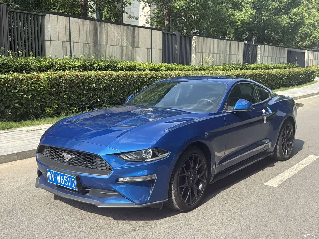 2018 Ford Mustang Model 2.3L EcoBoost, фото 1, лот 11215213