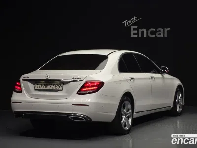 2018 Mercedes-Benz E-Class E220d 4MATIC Avantgarde, фото 2, лот 10057313
