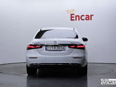 2023 Mercedes-Benz E-Class E300e 4MATIC Exclusive, фото 3, лот 10056301