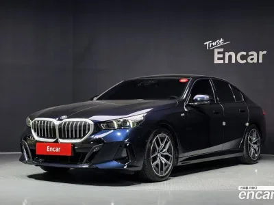 2024 BMW 5-Series 523d M Sport, фото 1, лот 10144804
