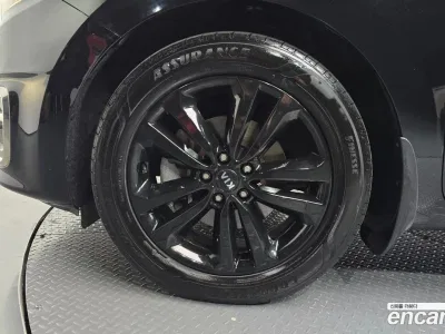 2015 Kia Canival 9-seater Noblesse, фото 4, лот 10803121