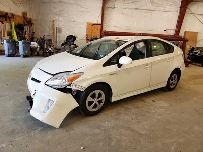 2014 TOYOTA PRIUS THREE, фото 1, лот 10576163