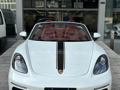 2023 Porsche 718, фото 1, лот 10445817