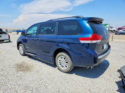 2012 TOYOTA SIENNA XLE 8-PASSENGER, фото 2, лот 10544760