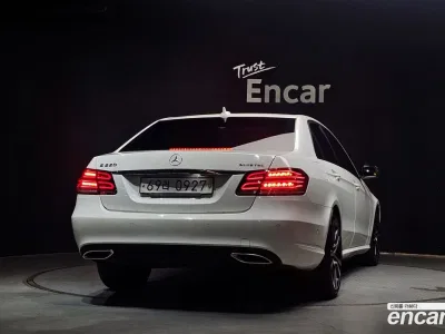 2016 Mercedes-Benz E-Class E220 Bluetec Avantgarde Sport, фото 3, лот 10065478