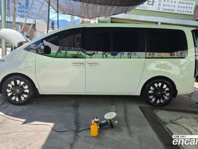 2025 Hyundai Staria L3.5 Lounge 9-Seater, фото 2, лот 10585133