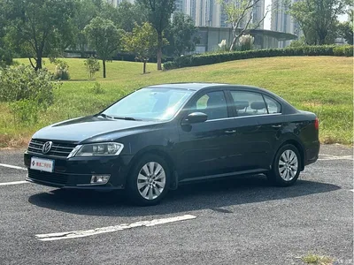 2013 Volkswagen Lavida Facelift Classic 1.6L Automatic Comfort, фото 1, лот 11192644