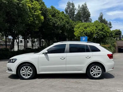 2015 Volkswagen Lavida Tour 1.6L Manual Comfort Edition, фото 3, лот 10420235