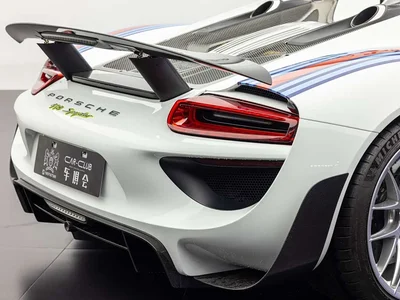 2014 Porsche 918 Spyder Weissach Package 4.6L, фото 2, лот 10432242