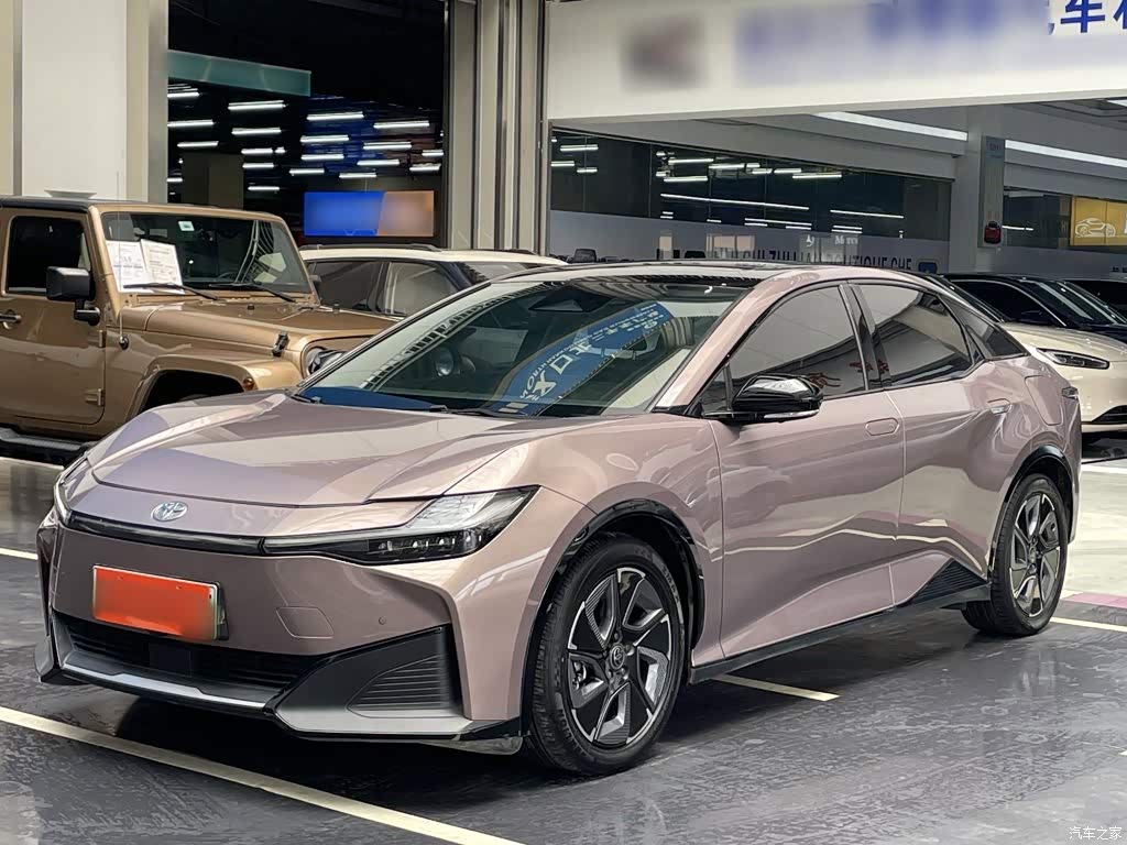 2023 Toyota bZ3 616km Long Range Premium, фото 1, лот 10382951
