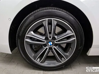 2022 BMW 1-Series 120i Sports, фото 4, лот 10040232