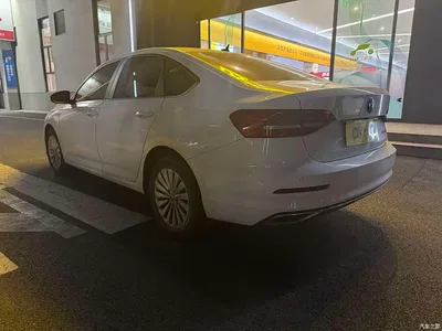 2019 Volkswagen Lavida 1.5L Automatic Comfort Edition China VI, фото 4, лот 10446005