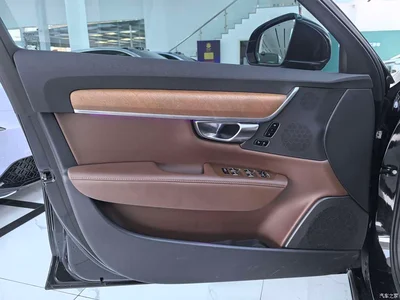 2023 Volvo S90 B5 Intelligent Comfort Luxury Edition, фото 4, лот 10367102