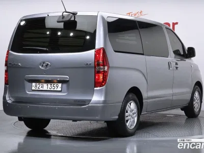 2021 Hyundai Starex Van 3-Seater, фото 1, лот 10191664