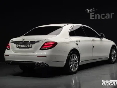 2017 Mercedes-Benz E-Class E220d 4MATIC Exclusive, фото 2, лот 10213899