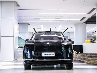 2025 NIO ES8 Model 6-Seat Executive Luxury Edition, фото 4, лот 10394586