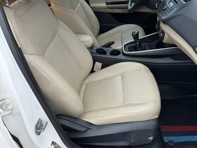 2015 Ford Escort 1.5L Manual Fashion, фото 3, лот 10301297