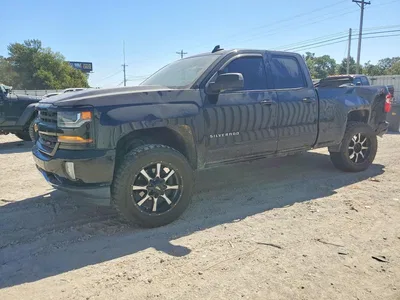 2017 CHEVROLET SILVERADO K1500 LT, фото 1, лот 11561037