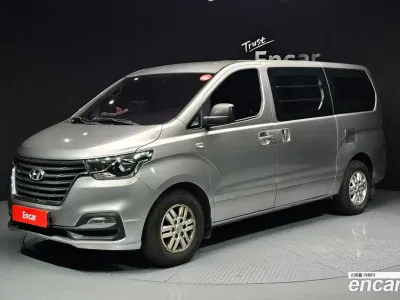2019 Hyundai Starex Van 3-Seater, фото 1, лот 10160697