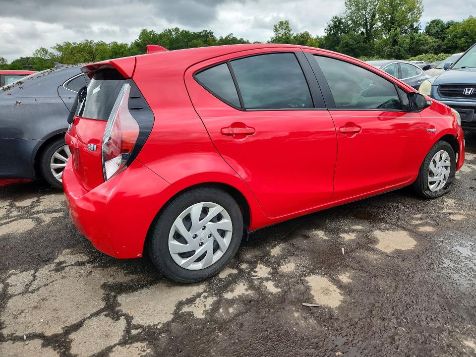 2015 TOYOTA PRIUS C TWO, фото 3, лот 10511632