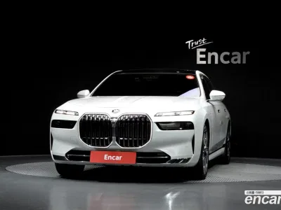 2025 BMW 7-Series 750e xDrive Design Pure Excellence, фото 2, лот 10051657
