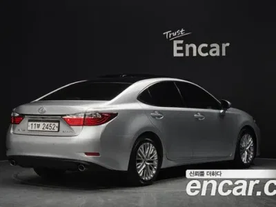 2015 Lexus ES 350 Executive, фото 2, лот 10033424