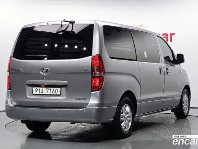 2021 Hyundai Starex Van 3-Seater, фото 2, лот 10514859