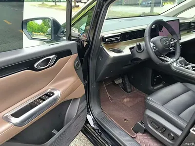 2024 GAC Trumpchi Trumpchi E8 NEV Model 150km MAX, фото 4, лот 10418677