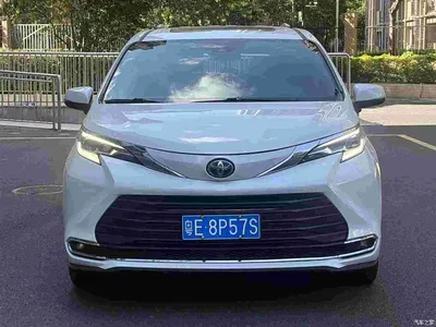 2021 Toyota Sienna 2.5L Hybrid Luxury Edition, фото 2, лот 10292984