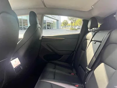2025 Tesla Model Y Model Rear-Wheel Drive Launch Edition, фото 4, лот 10453538