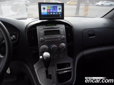 2015 Hyundai Starex 5-Seater VAN, фото 4, лот 10160895