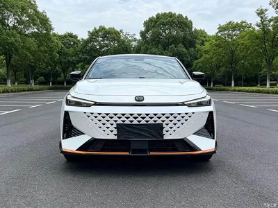 2024 Changan UNI-V 1.5T Deluxe Sport, фото 2, лот 11573635
