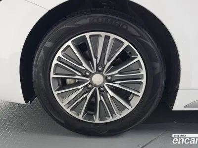 2018 Hyundai Grandeur Exclusive, фото 4, лот 10209368