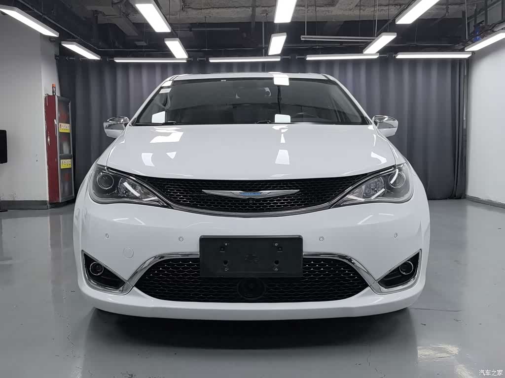 2019 Chrysler Grand Caravan PHEV (Import) 3.6L Plug-in Hybrid, фото 2, лот 11155407