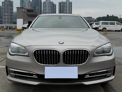 2013 BMW 7 Series Model 740Li Leading, фото 2, лот 11507393