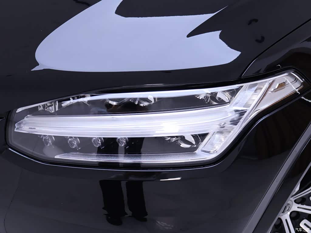 2024 Volvo XC90 B6 Elegance Luxury 7-Seater, фото 4, лот 11215637