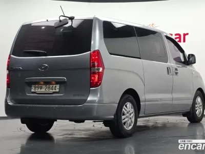2016 Hyundai Starex 5-Seater VAN, фото 2, лот 11548584