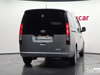 2025 Hyundai Staria Cargo 3-Seater, фото 3, лот 10055339