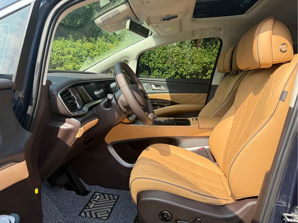 2024 Denza D9 DM-i 980 AWD Flagship, фото 4, лот 11216323