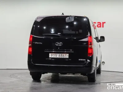 2021 Hyundai Starex Van 3-Seater, фото 4, лот 10224154