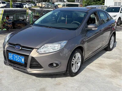 2012 Ford Focus Sedan 1.6L Manual Comfort, фото 1, лот 10280247