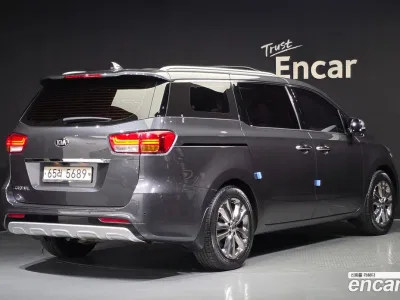 2017 Kia Canival 9-seater Noblesse, фото 2, лот 10599286