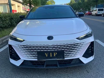 2022 Changan UNI-V 1.5T Premium Model, фото 2, лот 11585442