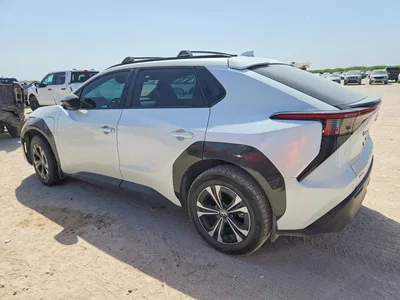 2024 TOYOTA BZ4X XLE, фото 2, лот 11577990