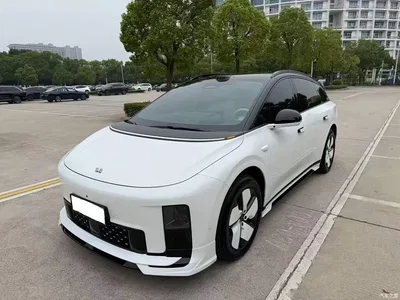 2025 Li Auto i6 2WD Base Model, фото 1, лот 11200589