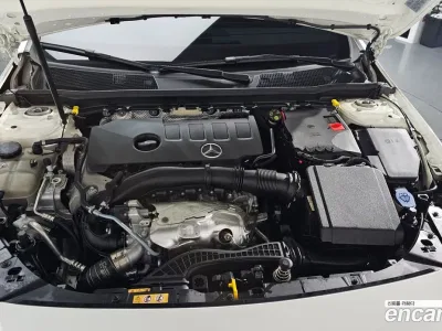 2021 Mercedes-Benz A-Class A220 Hatchback, фото 3, лот 10040687