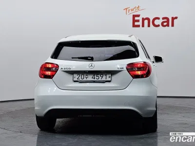 2014 Mercedes-Benz A-Class A200 CDI, фото 2, лот 10038758