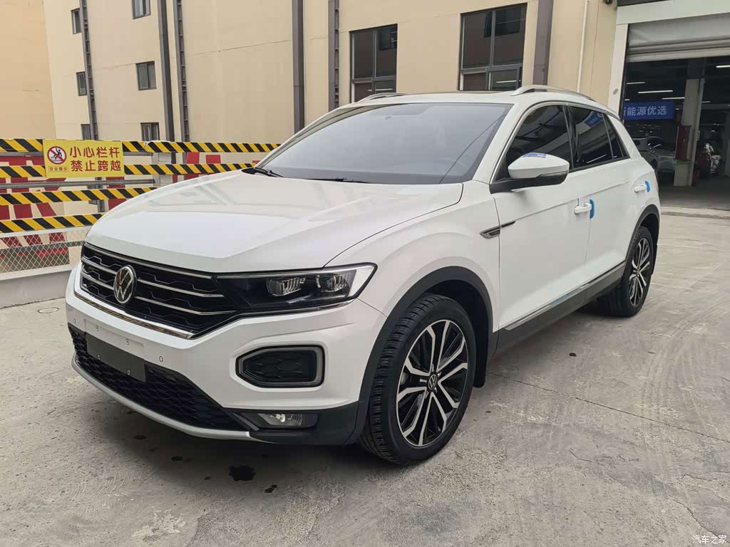 2022 Volkswagen T-ROC 280TSI DSG 2WD Comfort PLUS, фото 1, лот 11223513